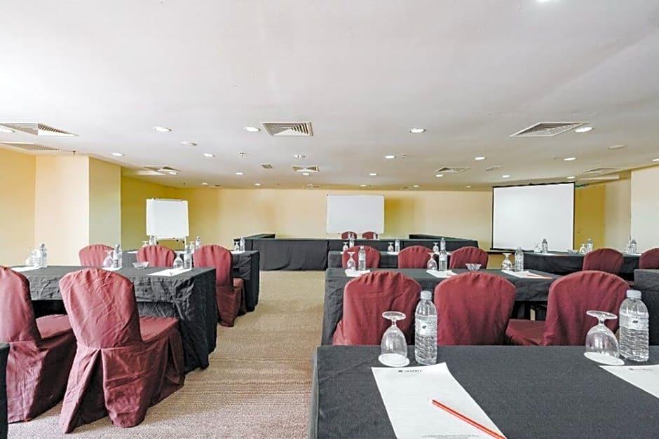 Hotel Raia & Convention Centre Terengganu 4*