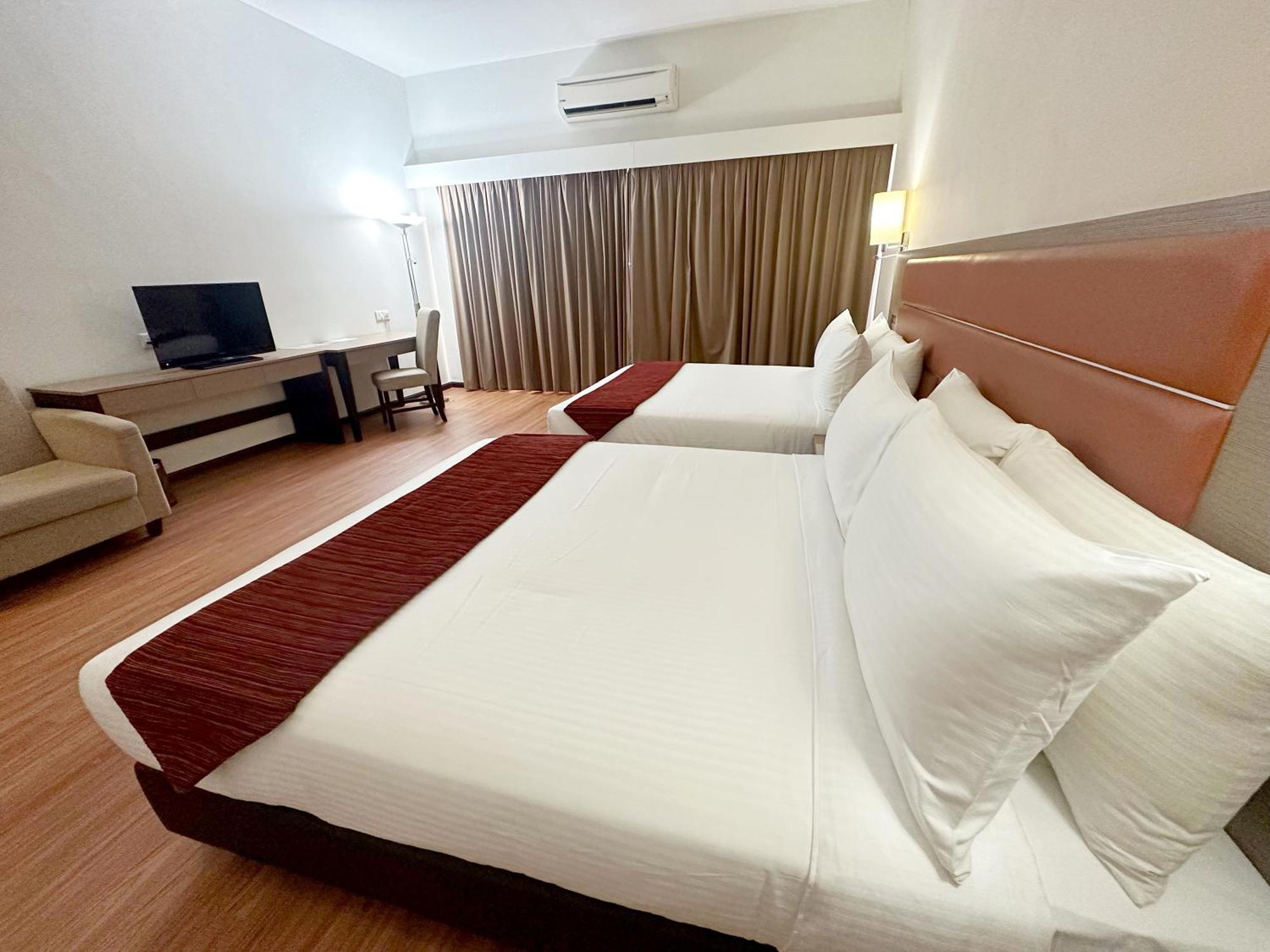 Hotel Raia & Convention Centre Terengganu 4*